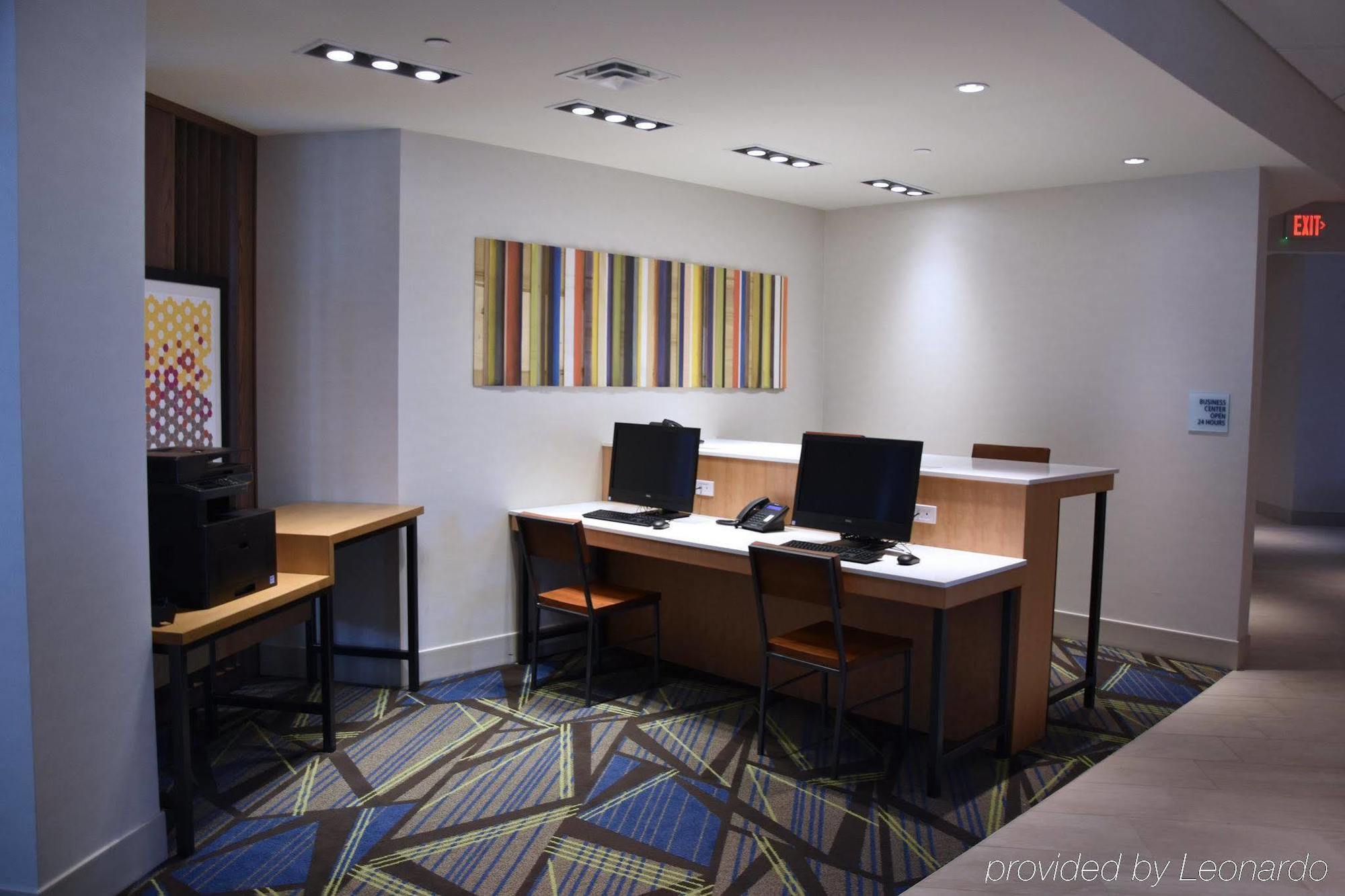 Holiday Inn Express & Suites Johnstown By Ihg Экстерьер фото